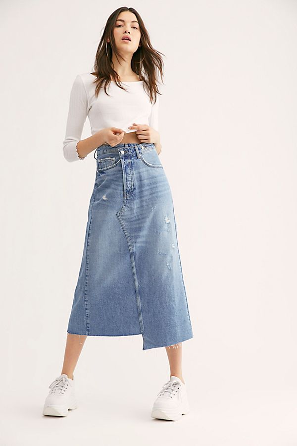 Easy and Fun Ways to Wear the 2020 Denim Trends