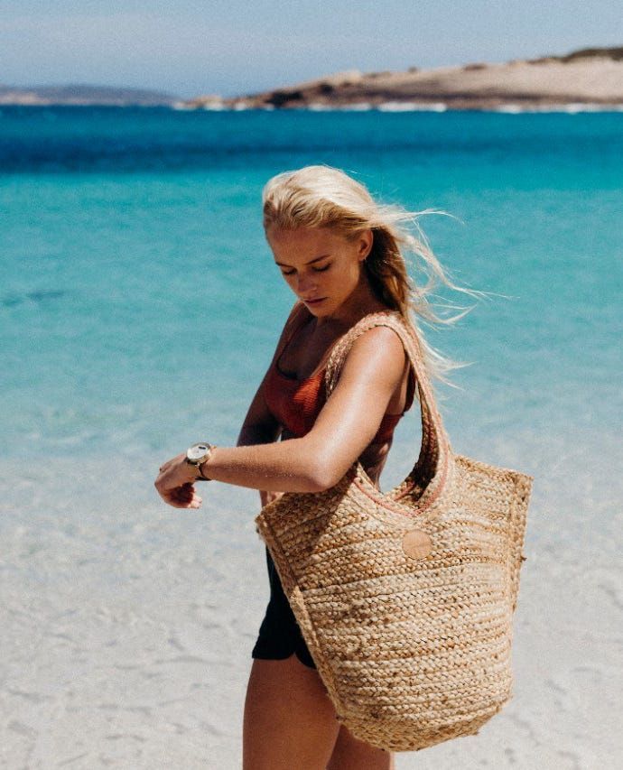 5 Upcoming Fashion Beach Bags That You Need to Know